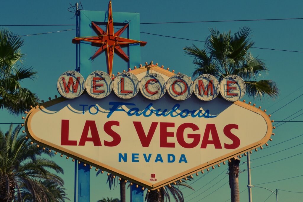 Explore Las Vegas: The Ultimate Travel Guide